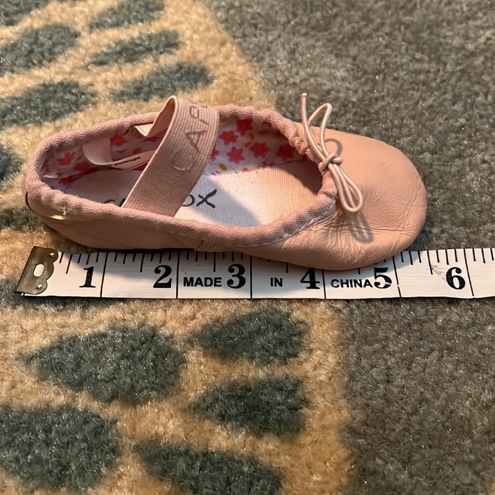 🩰Capezio Toddler Girl's Ballet Slipper sz. 7🩰 - Picture 4 of 4